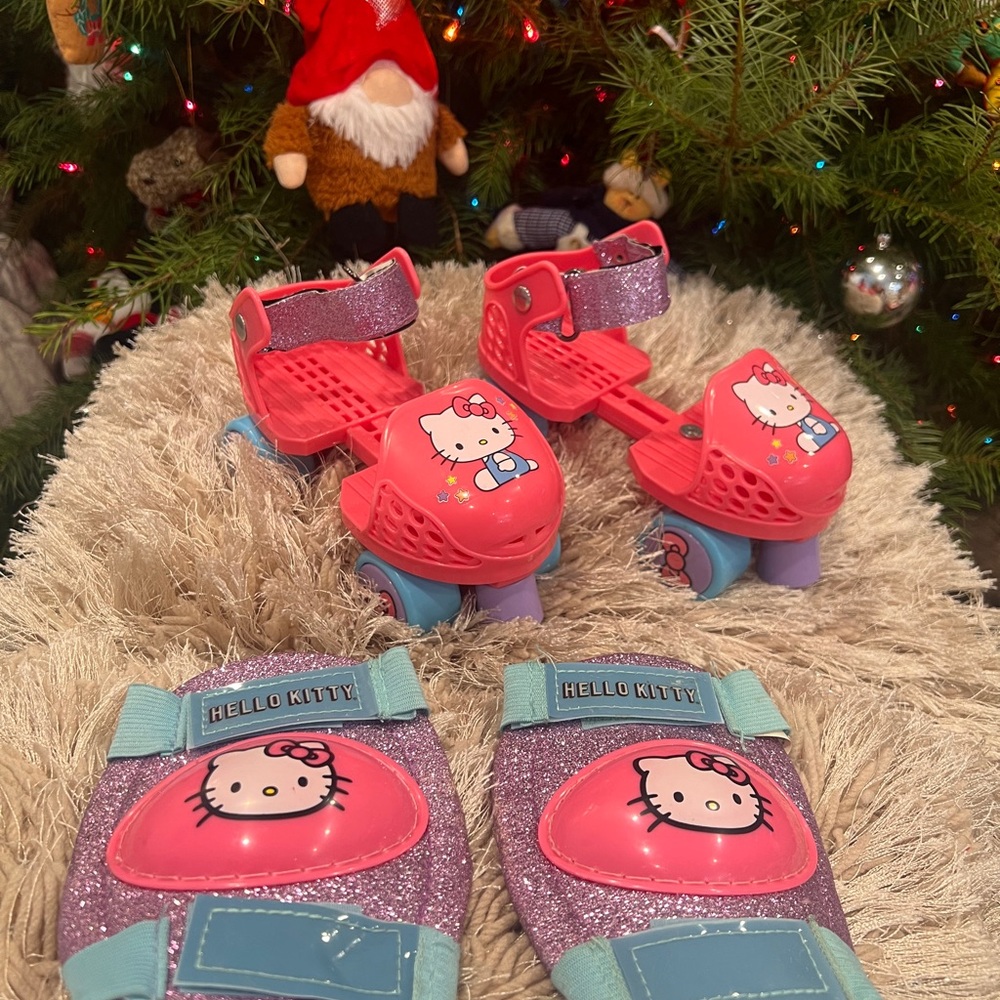 Hello Kitty Pink Roller Skates set w/ Knee Pads💗